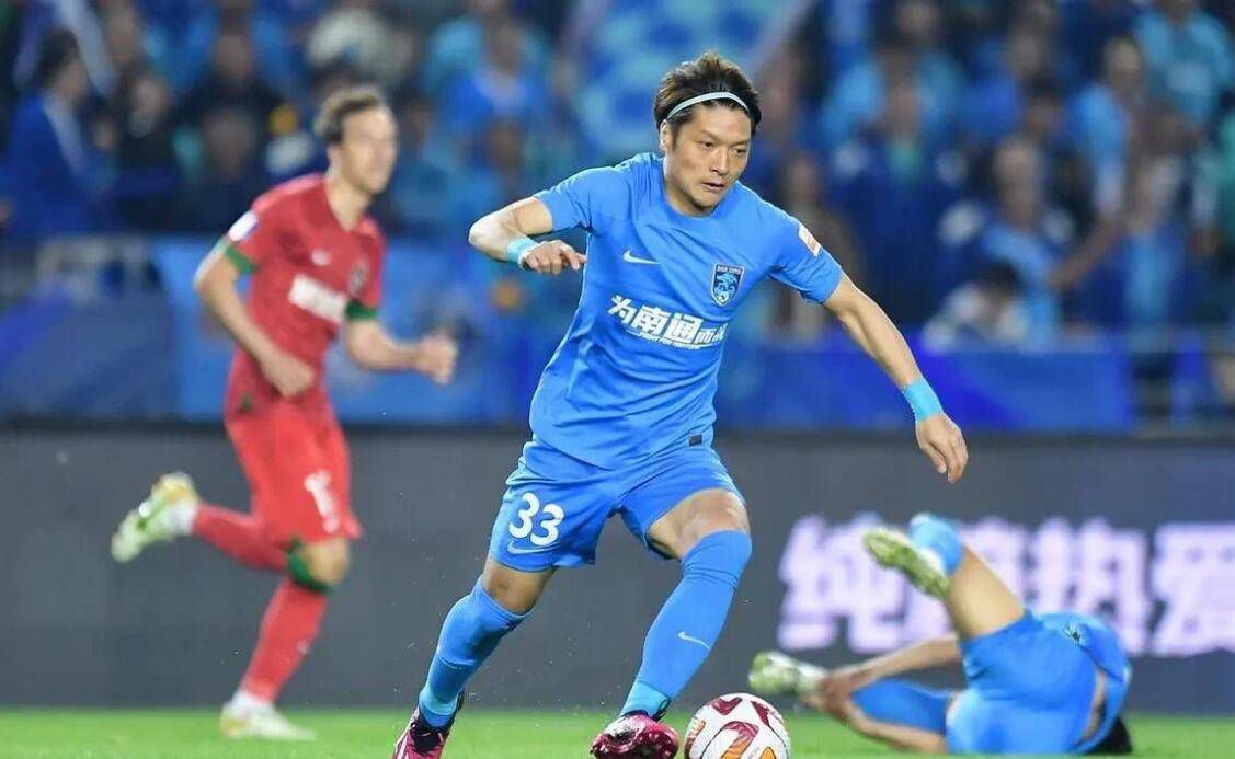他们出色的表现，也帮助曼联在那场比赛中全取三分。